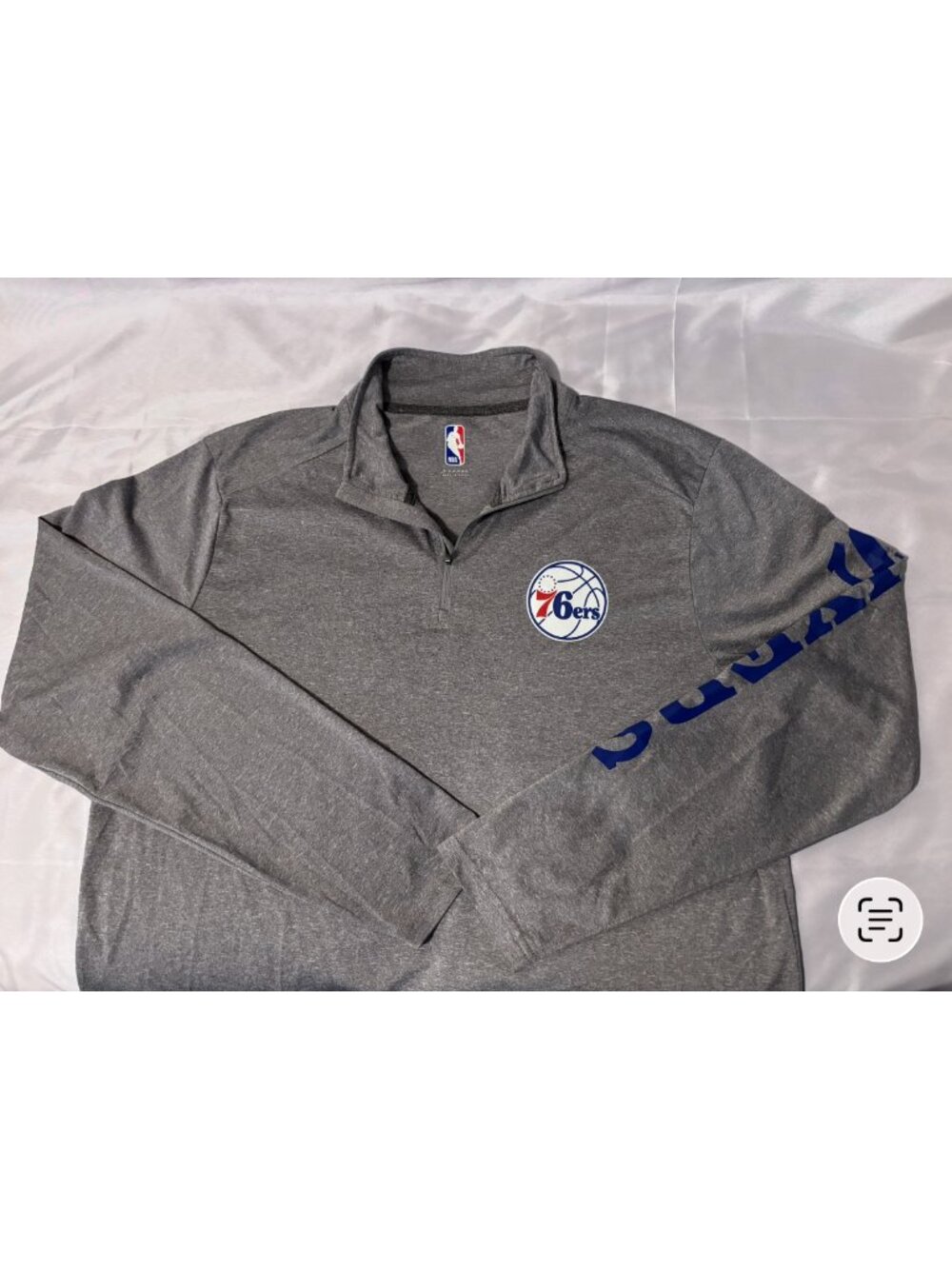 Philadelphia 76ers NBA Gray Quarter-Zip Pullover Size XL Sixers Sleeve Logo